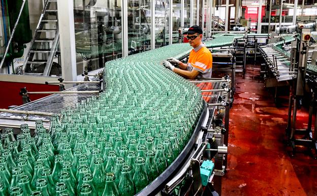 Coca-Cola y los trabajadores pactan un ERE con 360 prejubilaciones y bajas incentivadas