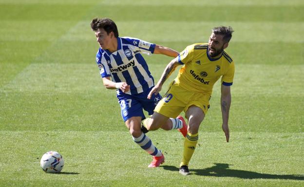 Una mirada distinta para el ataque albiazul