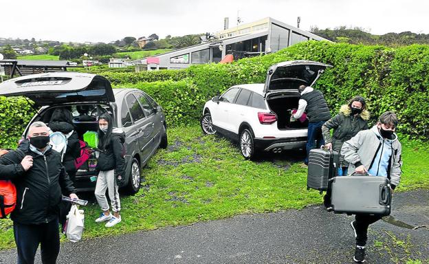 El turismo vasco se moviliza y reactiva las casas rurales y campings en Bizkaia