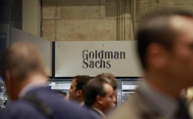 Goldman Sachs dará el sábado libre a los empleados que denunciaron 95 horas de trabajo semanales