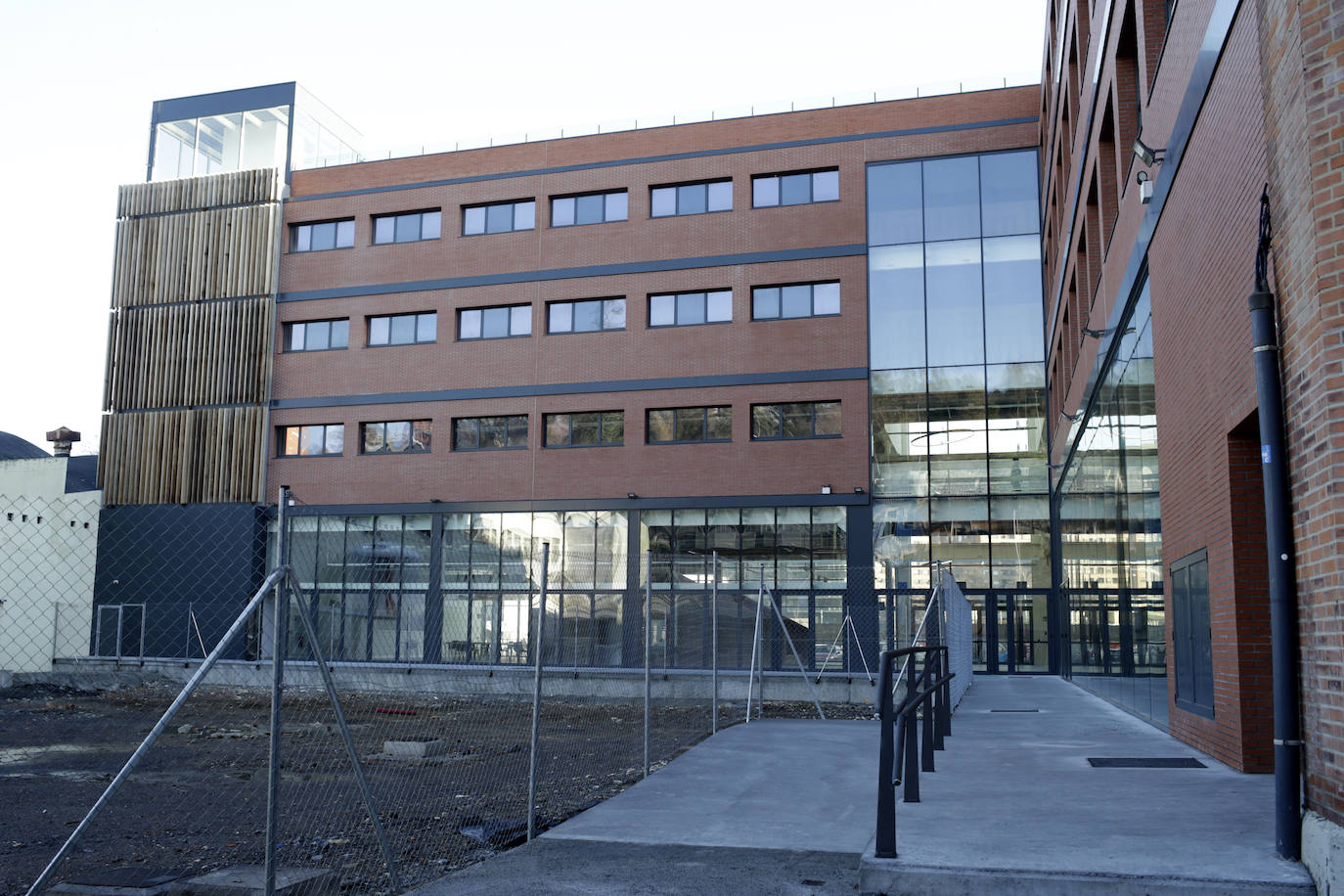 Bilbao impulsará la implantación y consumo de energías renovables en Zorrozaurre