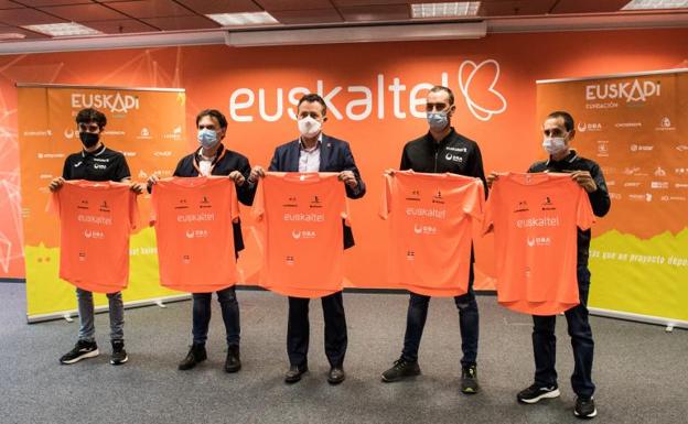 Euskaltel, preparado para teñir de naranja la Itzulia