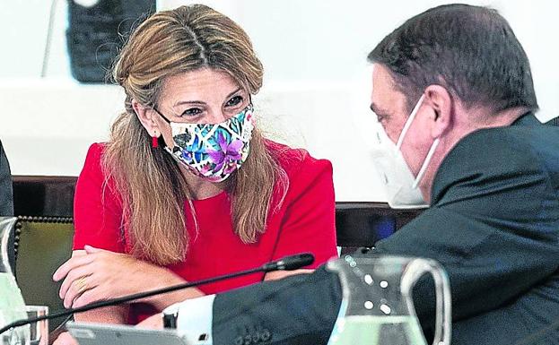 Trabajo quiere que el convenio sectorial regule los salarios en lugar del de empresa