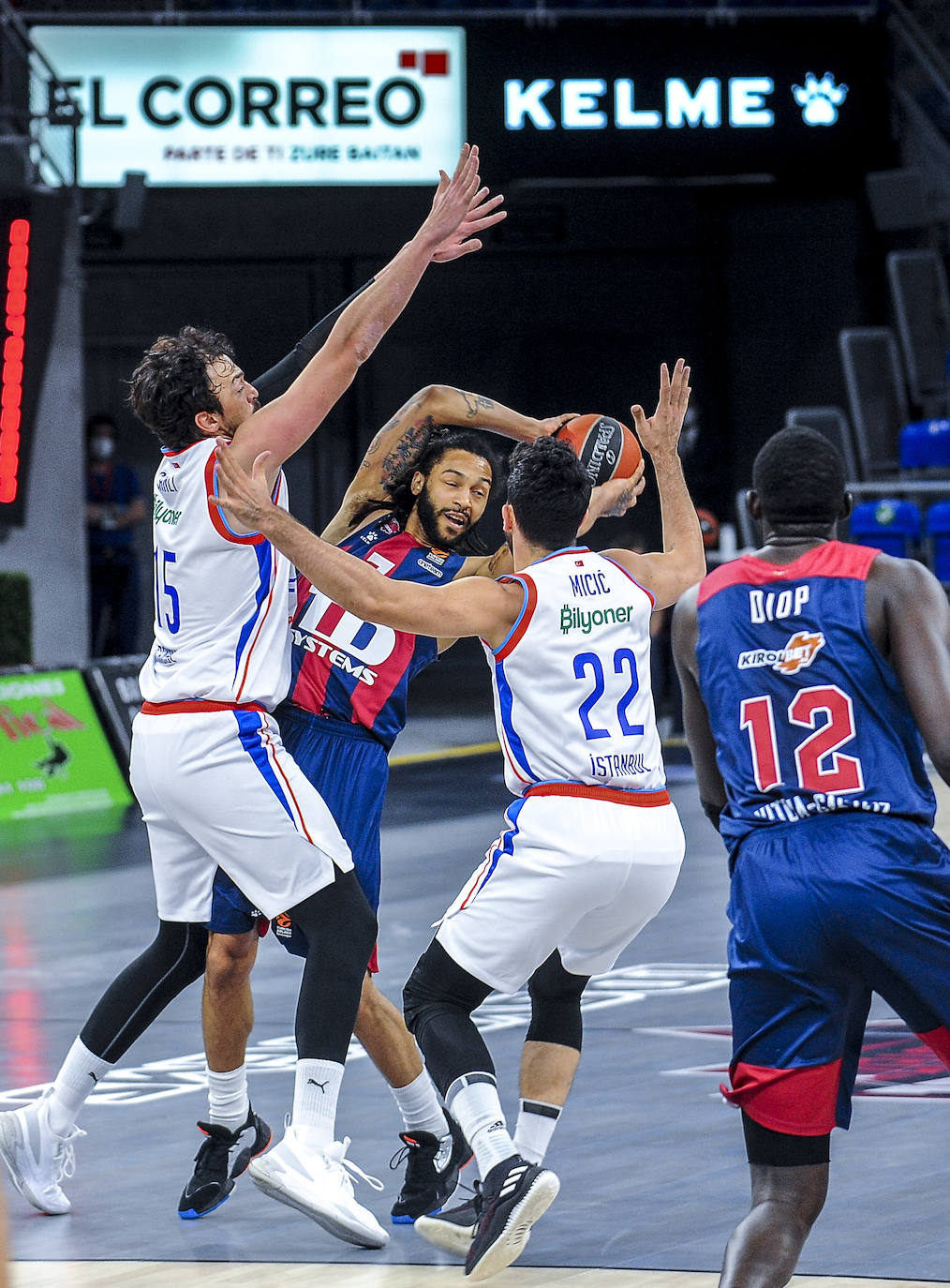 Las mejores imágenes del Baskonia - Efes