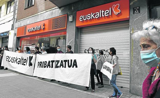 Los accionistas minoritarios de Euskaltel compran para elevar plusvalías