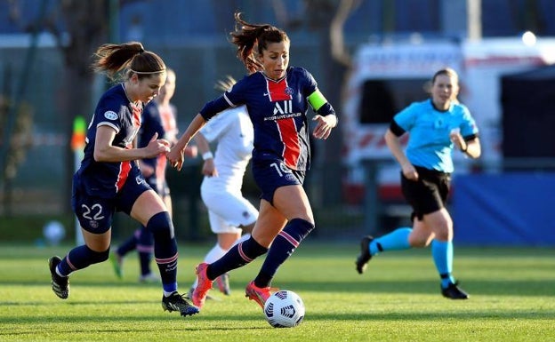 Del infierno de Afganistán al olimpo del fútbol femenino