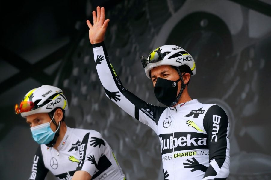 El colombiano Henao no sale en la Itzulia al estar en contacto con un positivo en Covid