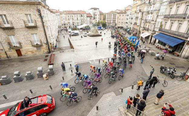 La salida de la Itzulia afectará este jueves a mediodía al tráfico de Vitoria