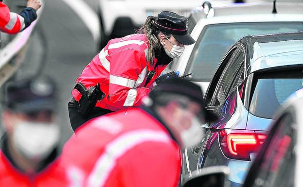 Expertos alertan del «caos jurídico» que se puede abrir sin el estado de alarma