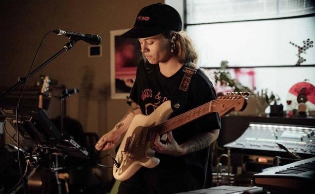 Tash Sultana: kalean jotzetik, 'MTV Unplugged' saioa grabatzera