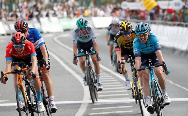 Victoria de Izagirre por dos dedos sobre Pello Bilbao en Hondarribia