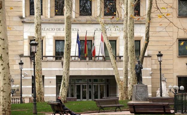 El juez aplaza el juicio de hoy por el blindaje del IMQ para acumular dos demandas