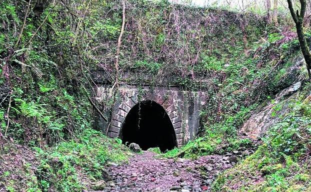 Sopuerta y Castro quieren reconectar: proponen recuperar un viejo túnel para hacer una vía verde ciclista