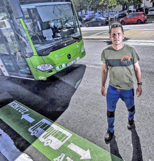 «Lo que ha fallado en Vitoria es la falta de sanciones y vigilancia con las bicis en aceras»