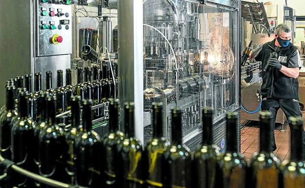 El Gobierno abre la vía de las nuevas ayudas a las bodegas