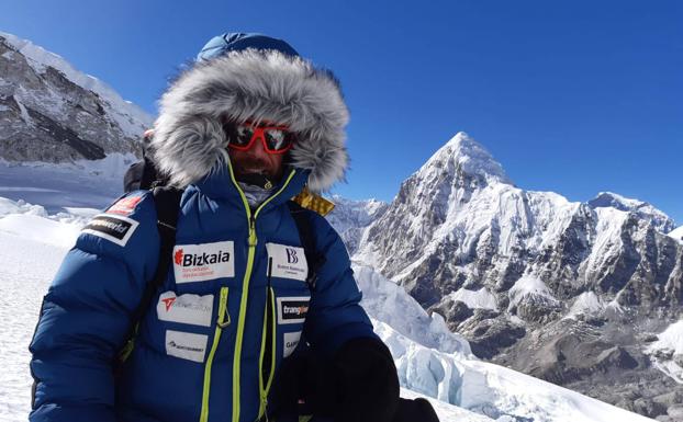 Alex Txikon intentará el Everest sin oxígeno en mayo