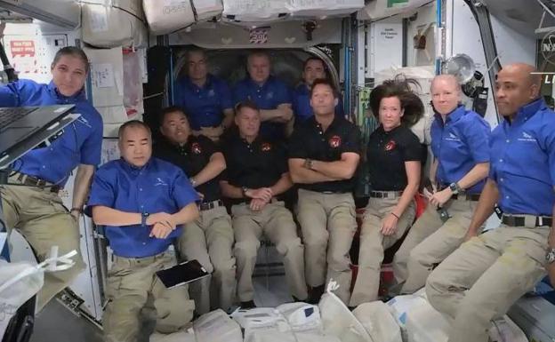 Tercer traslado de astronautas a la Estación Espacial desde la cápsula de SpaceX