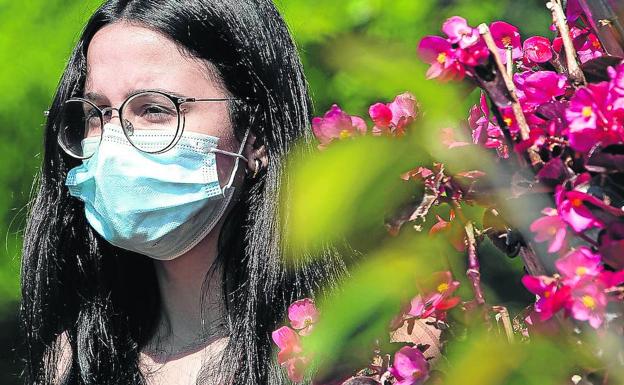La mascarilla, aliada de los alérgicos