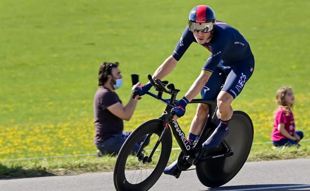 Rohan Dennis gana el prólogo de la Vuelta a Romandía