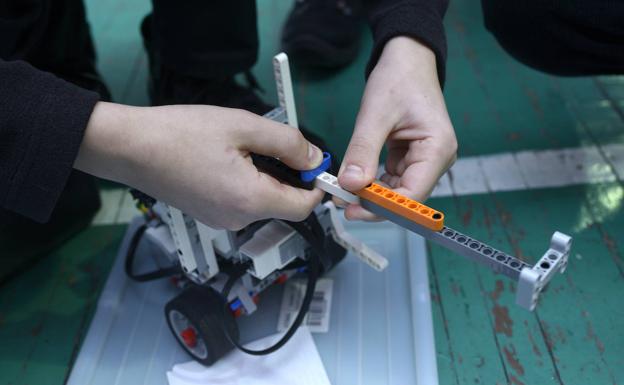 First Lego League Euskadiko finalak 400 ikasle bilduko ditu maiatzaren 8an