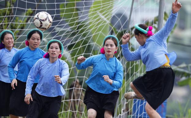 Las jugadoras de etnia San Chi arrasan en Vietnam