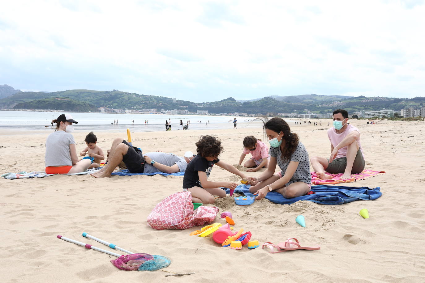 Llegada de vizcaínos a Cantabria en el primer día sin estado de alarma