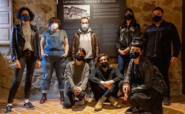 EHUren eta Larrabetzuko Udalaren lankidetzari esker artea eta memoria historikoa landuko dute udalerri honetan
