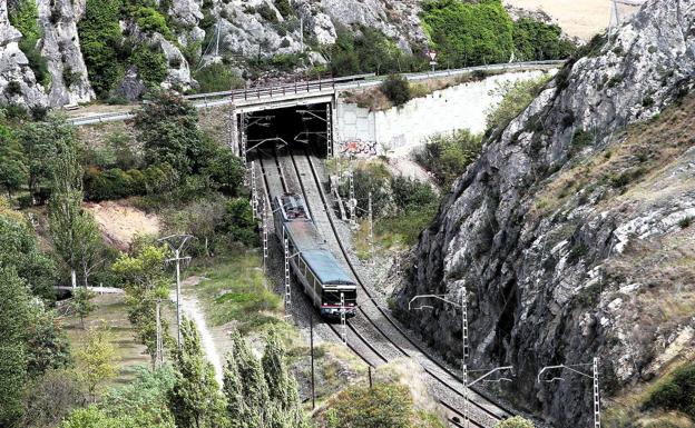 El Gobierno anuncia contratos por 20 millones este año para agilizar el AVE Burgos-Vitoria