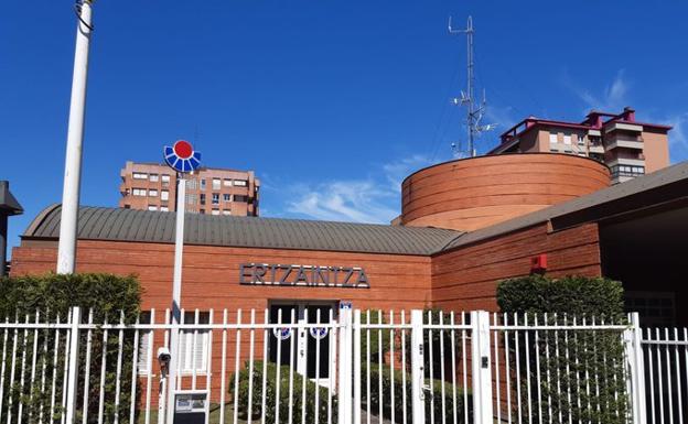 Detenido un joven de 20 años por robar en una peluquería y una pizzería de Bilbao