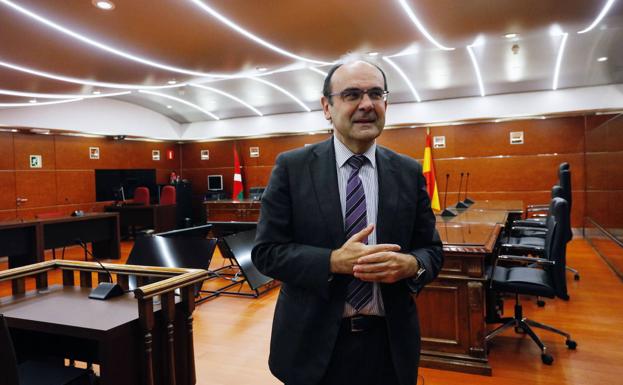 «No he pretendido nada más que echar una mano, las críticas son injustas»