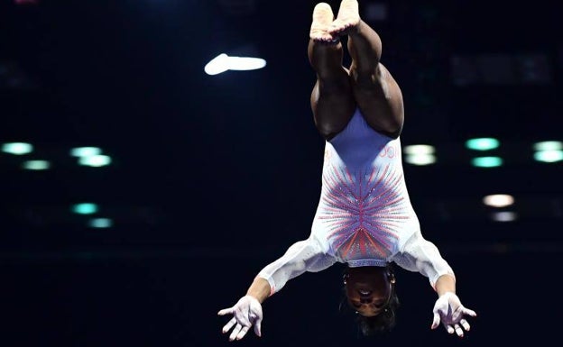 Simone Biles regresa a lo grande con un salto inédito