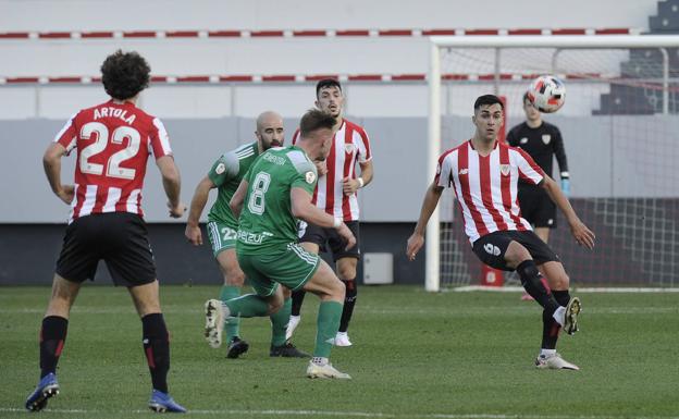 Cuatro bajas y tres renovaciones en el Bilbao Athletic