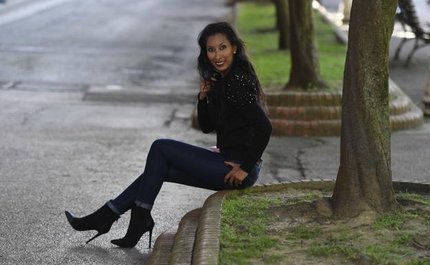 La bilbaína de origen tunecino se lleva el premio internacional de belleza de mayores de 30 años