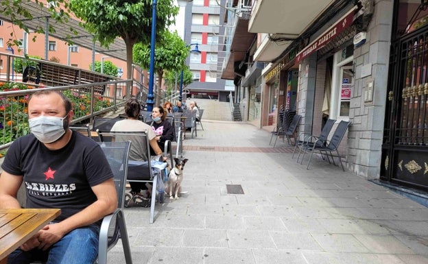 Los bares de Portugalete recuperan la tradición del vermut y la gilda