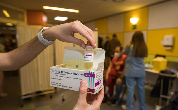 Llega el envío de AstraZeneca para cubrir las peticiones de los esenciales