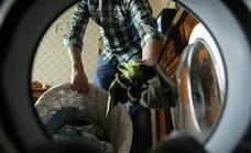 ¿Cuánto ahorraría si plancho y pongo la lavadora solo el fin de semana?