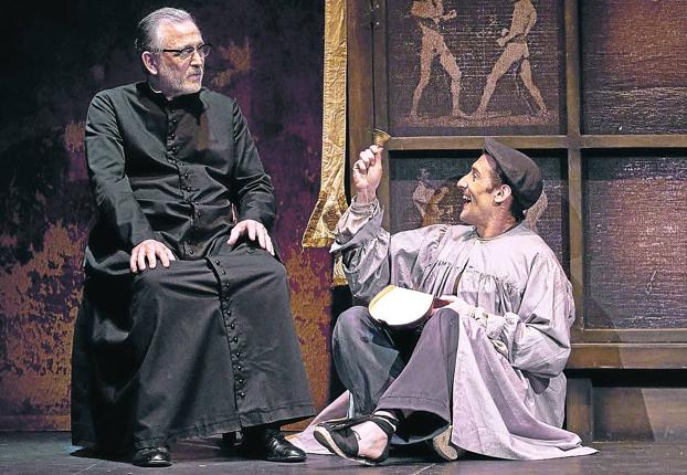 Las campanas del 'Réquiem' de Sender resuenan en el teatro