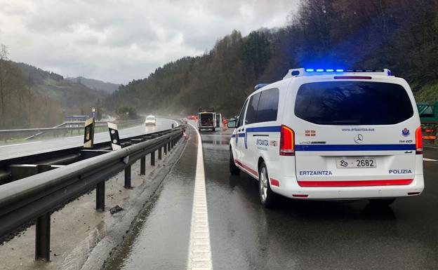 Fallece un motorista al salirse de la calzada en Usurbil, el undécimo en lo que va de año en las carreteras vascas