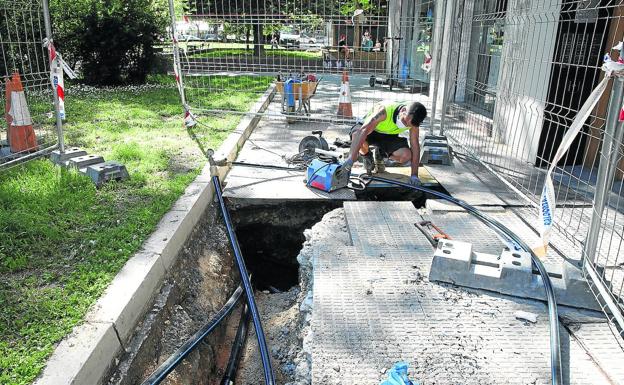 Vitoria renovará este año las tuberías de El Pilar, Judimendi y el Campus