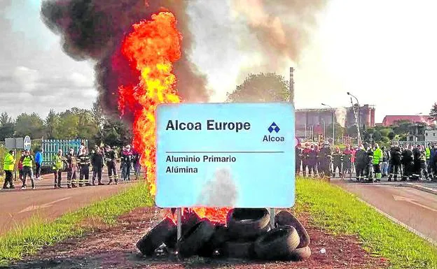 Sidenor muestra su interes por comprar la planta de aluminio de Alcoa en Galicia