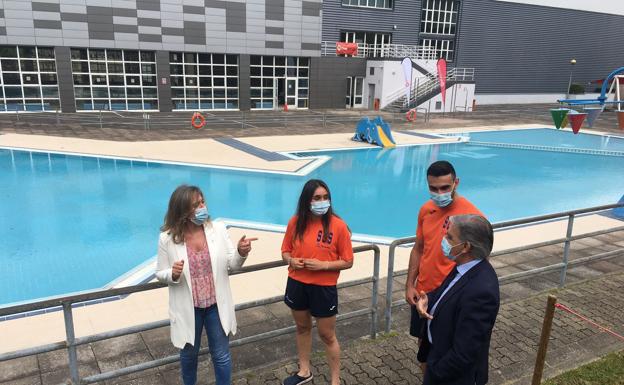 Las piscinas al aire libre de Bilbao abrirán el sábado: tres turnos diarios, cita previa y baños de 15 minutos