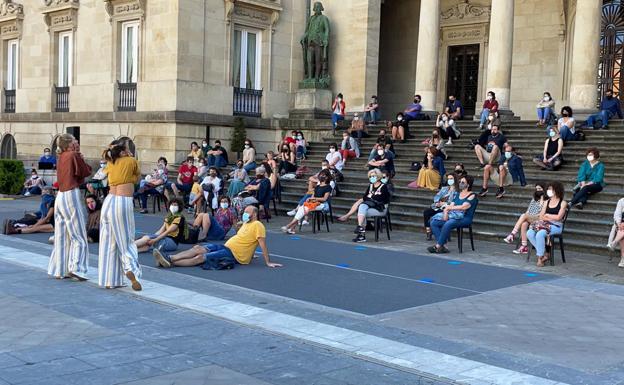 Arranca Kaldearte con circo y danza: «Era necesario que volviera este festival»