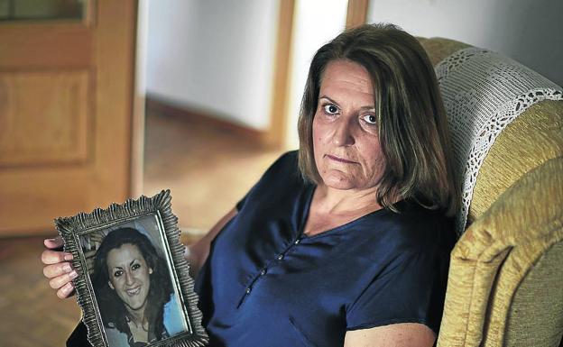 «Mi hermana fue la primera policía asesinada por ETA»