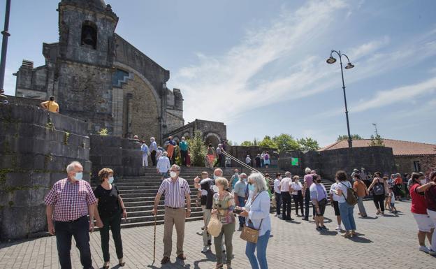 Romería en Urkiola: San Antonio se queda sin salsa