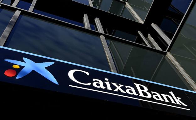 CaixaBank mejora las condiciones del ERE, a la espera del acuerdo definitivo