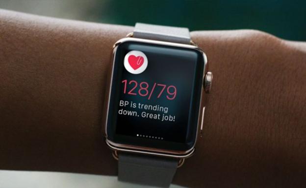 La OCU advierte de los riesgos de un mal uso de las apps médicas de los smartwatches