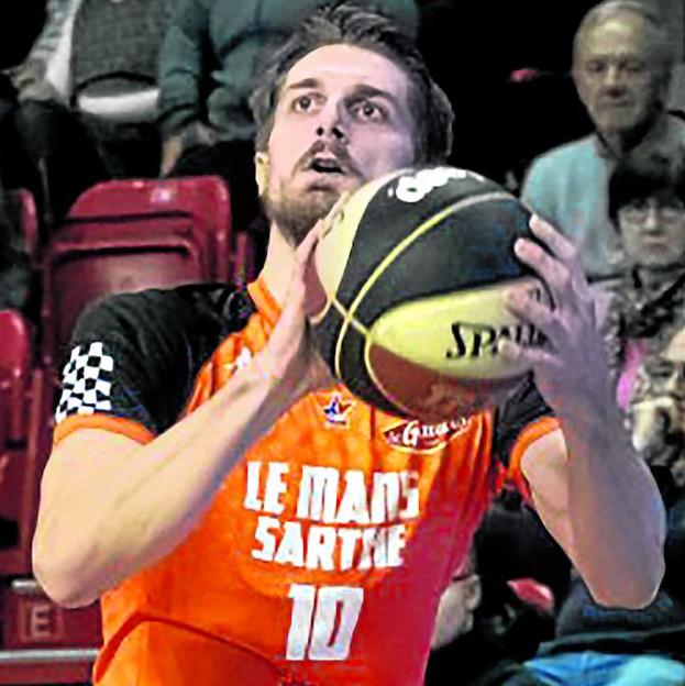 «Bigote tiene una gran facilidad para anotar»