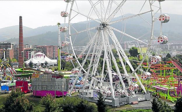 Los feriantes piden que haya barracas en el parque Etxebarria