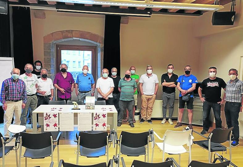 Abierto el concurso micológico con la presentación de sus jornadas - Vimarsana News