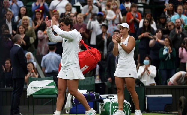 Wimbledon despide a lo grande a Carla Suárez